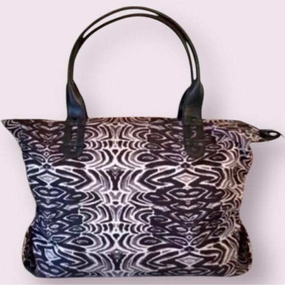 Stella & Dot Getaway Expandable Zebra Tote Bag - Picture 2 of 15